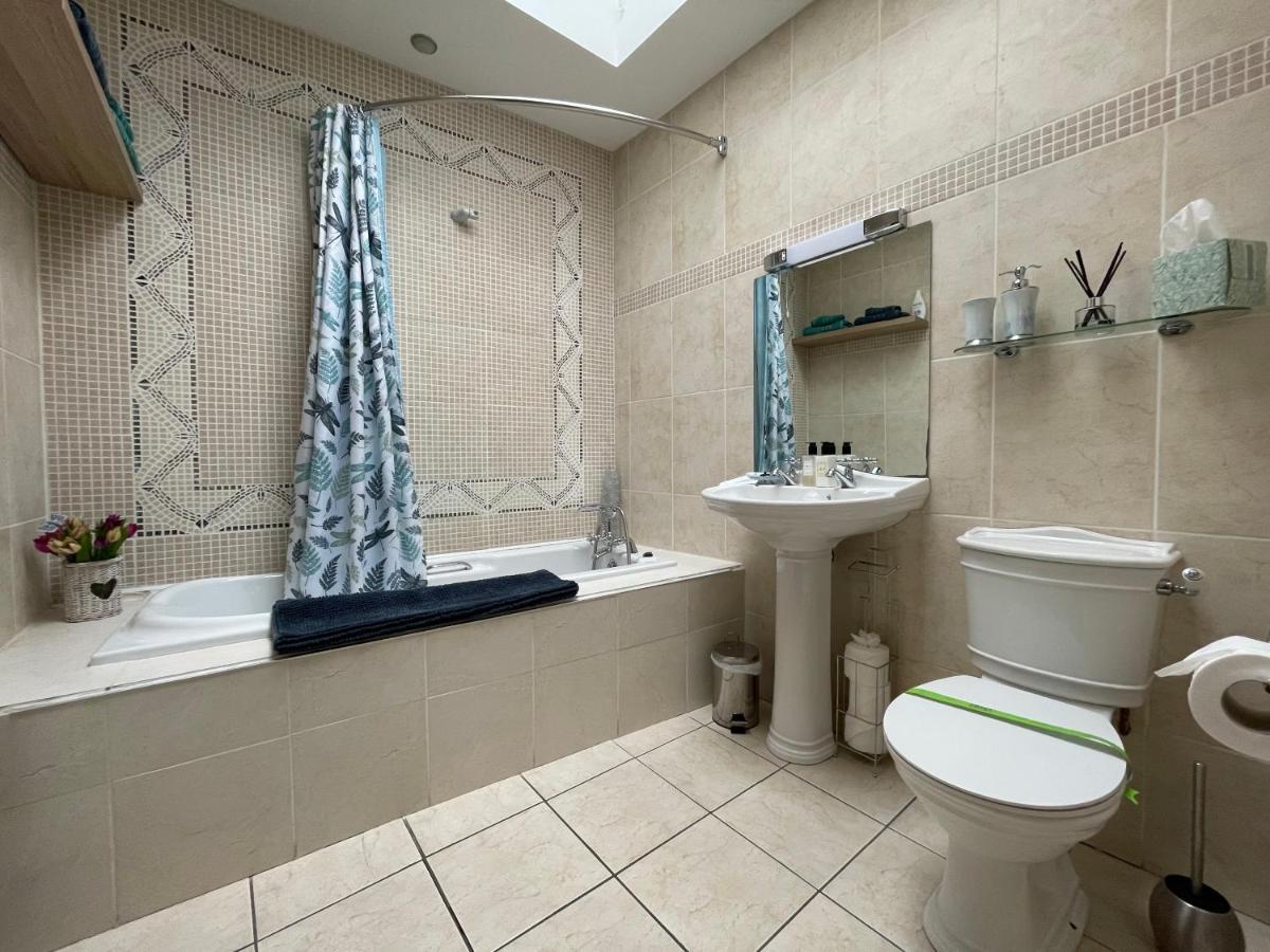 Penthouse Apartment كيلكيني المظهر الخارجي الصورة